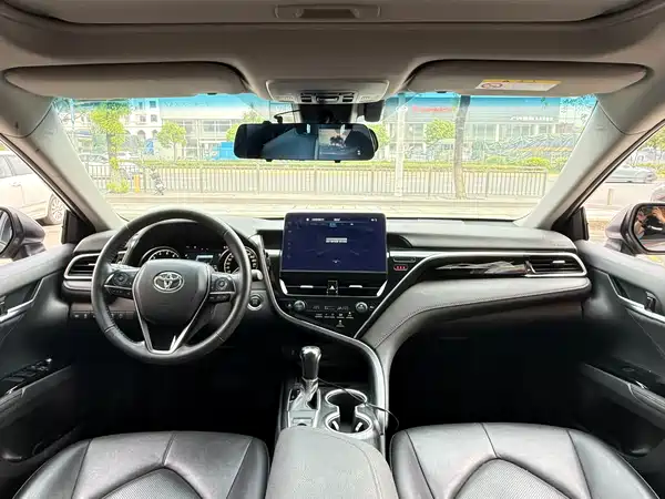 Toyota Camry 2023