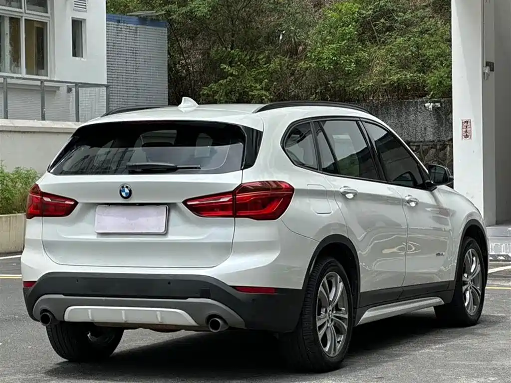 BMW X1 2018 — фото 6