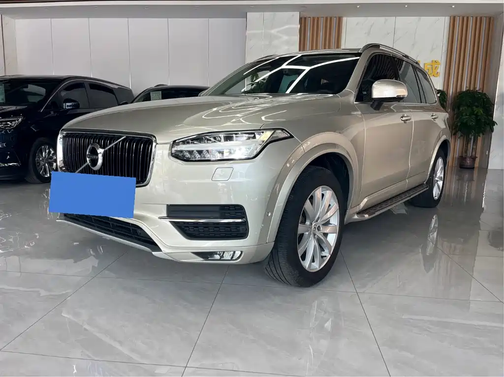 Volvo XC90 2016 — фото 1