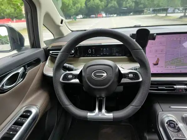 GAC Trumpchi E8 PHEV 2024