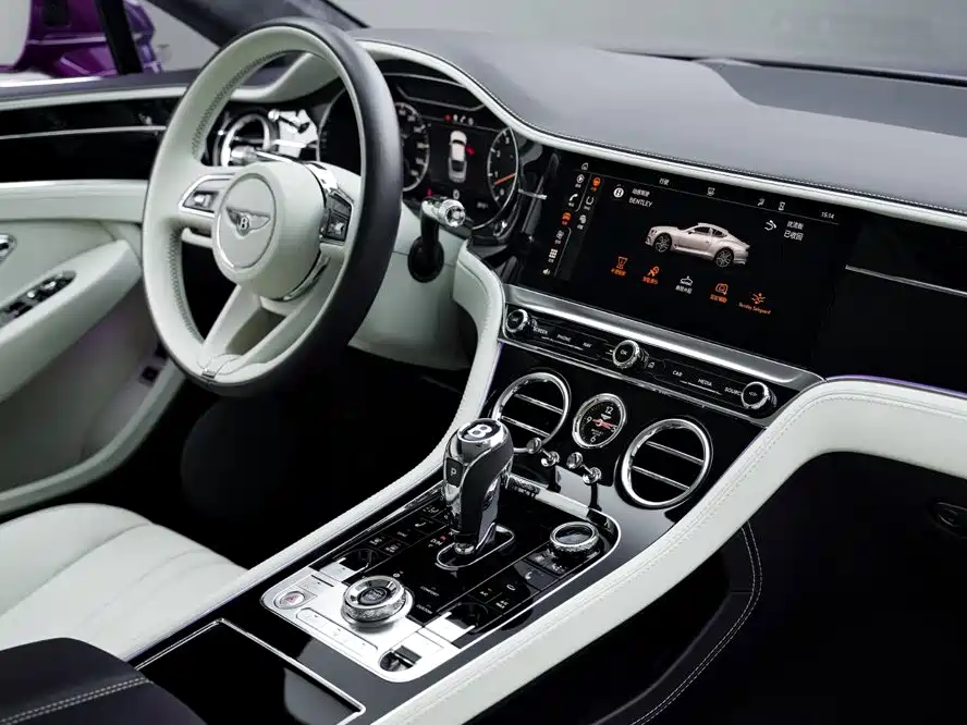 Bentley Continental 2021 — фото 16