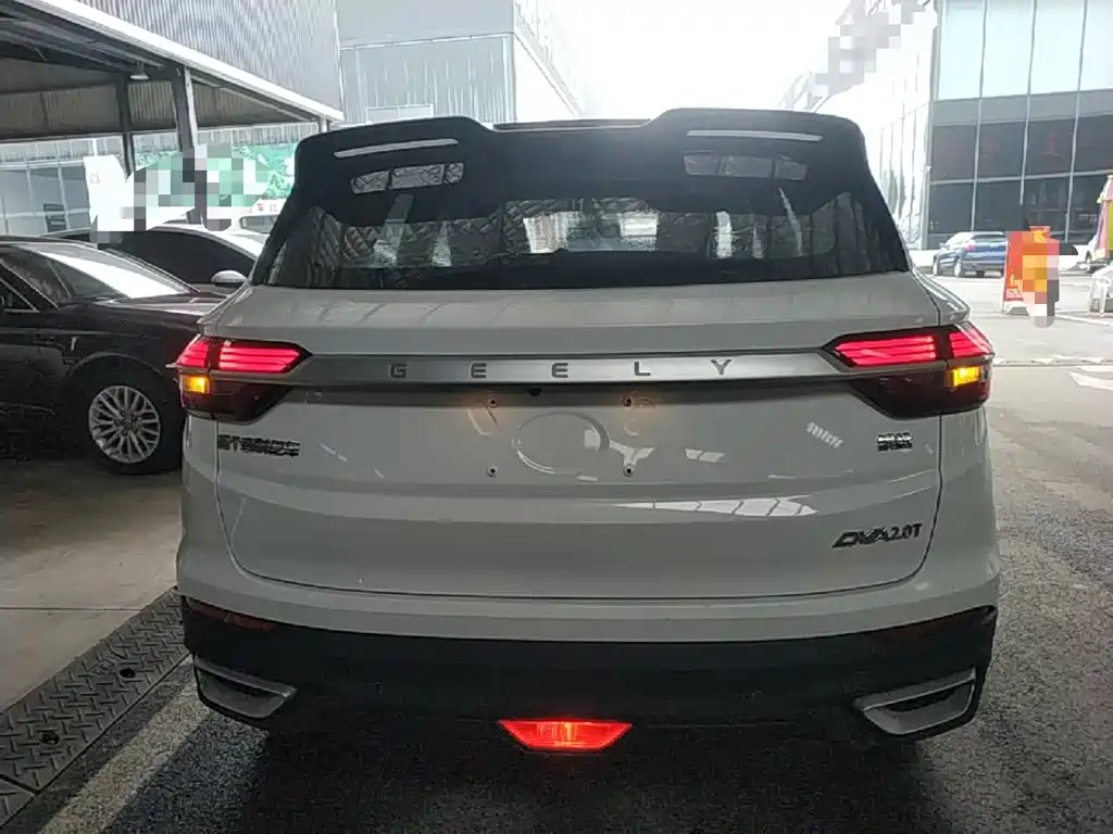 Geely Binyue 2021