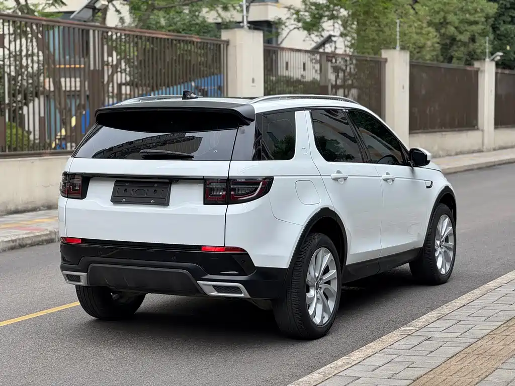 Land Rover Discovery Sport 2021 — фото 8