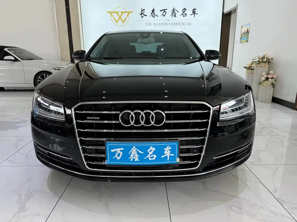 Audi A8 2017 — фото 2