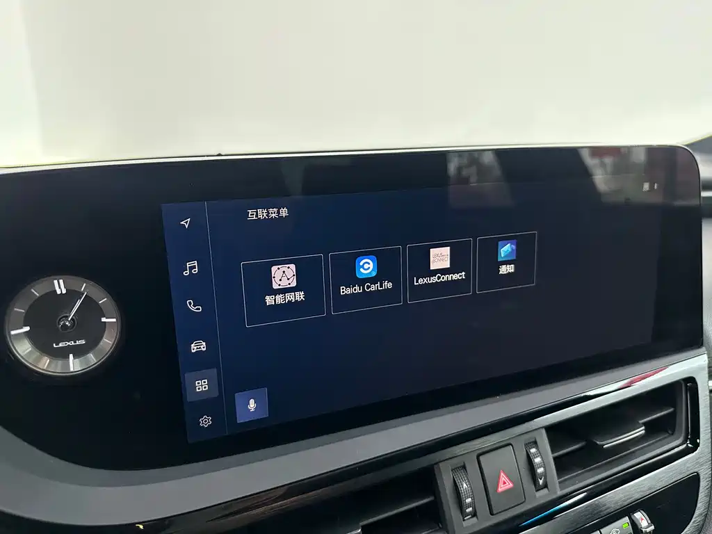Lexus ES 2023 — фото 10