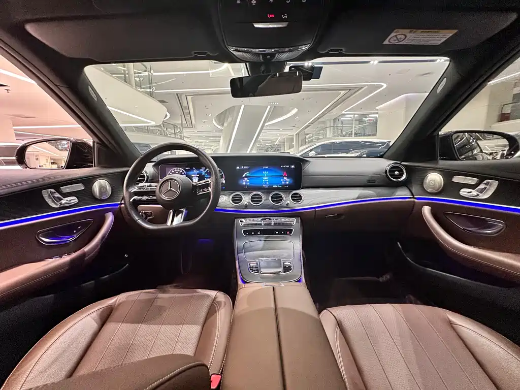 Mercedes-Benz E-Class 2023 — фото 6