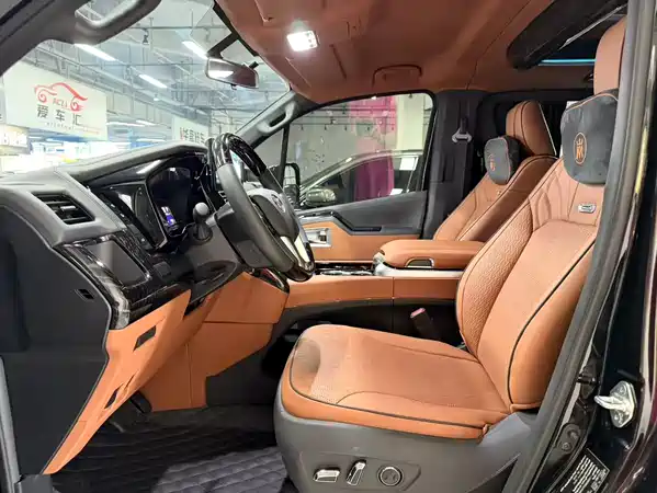 Toyota Alphard 2025