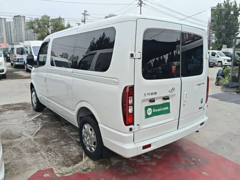 Maxus V80 2025