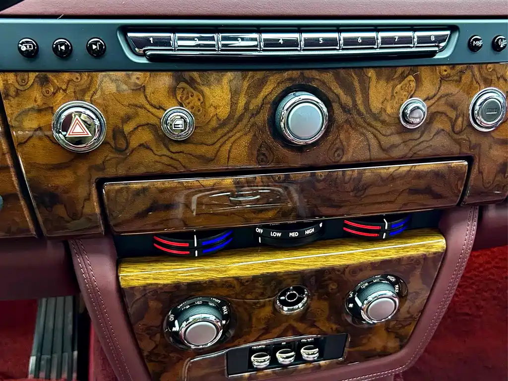 Rolls-Royce Phantom 2013 — фото 12
