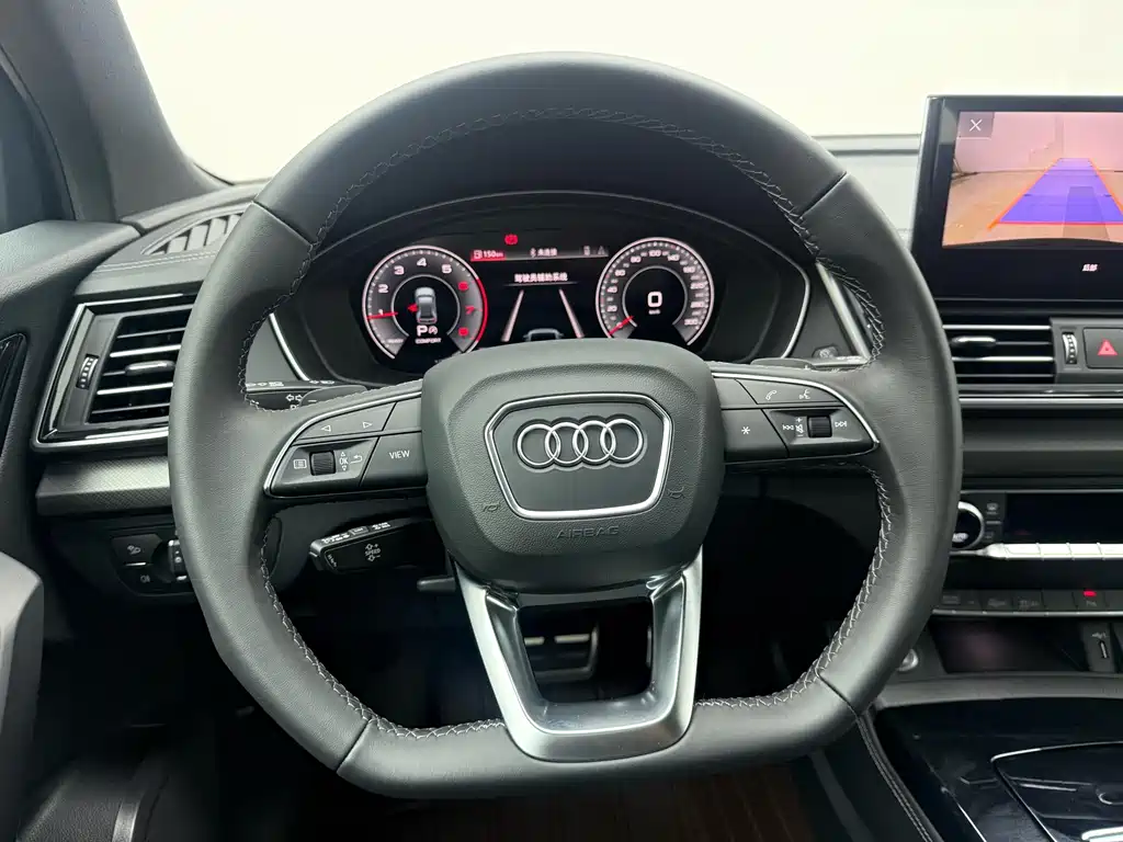 Audi Q5L 2025 — фото 9
