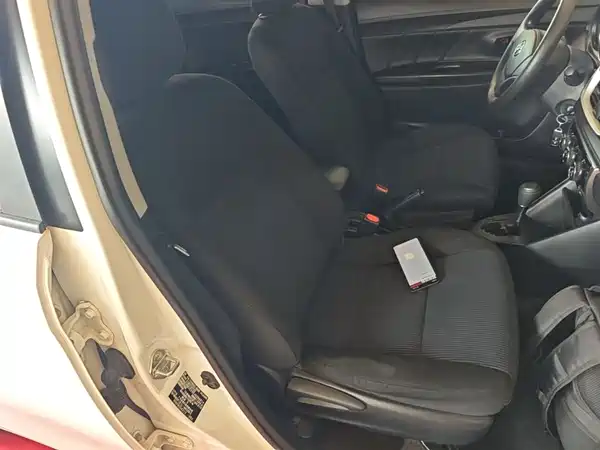 Toyota Yaris L 2016