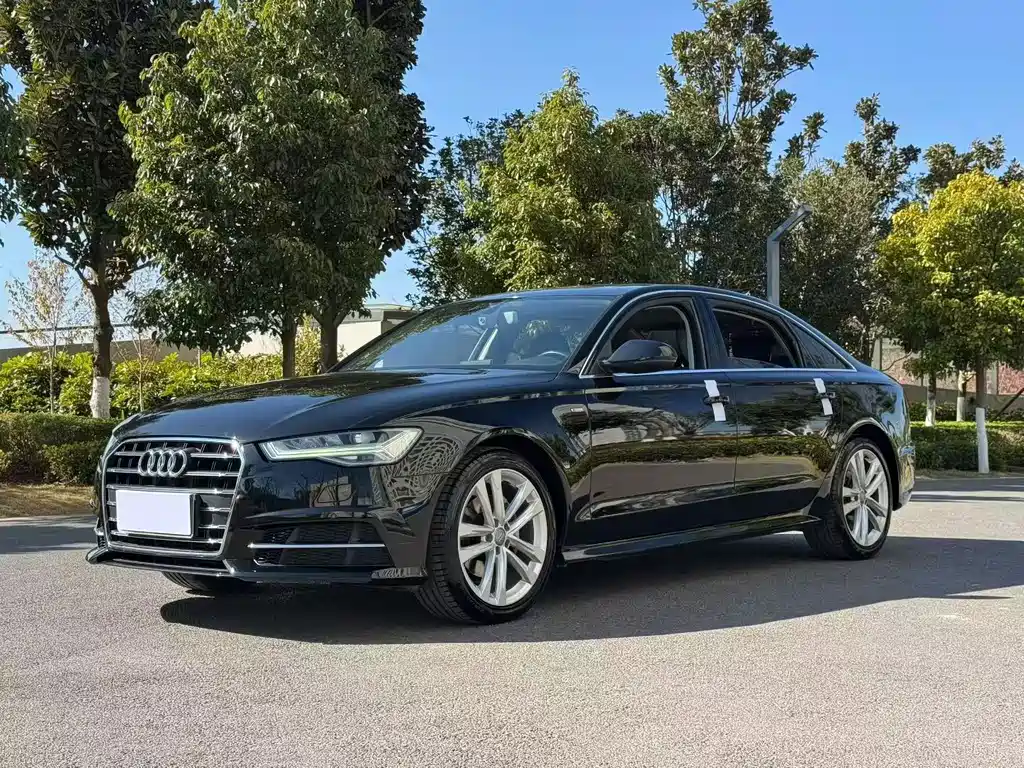 Audi A6L 2019 — фото 1