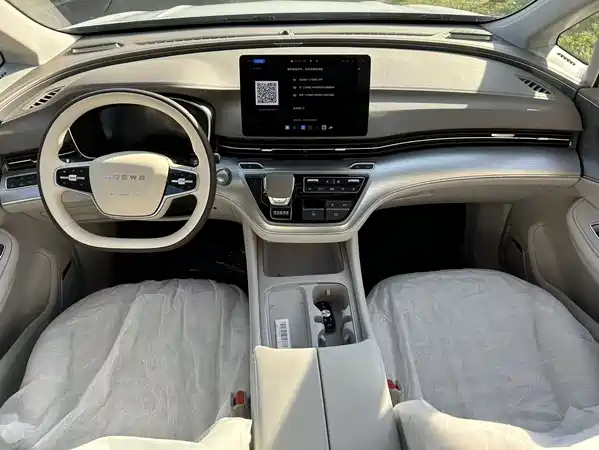 Roewe iMAX8 New Energy 2025
