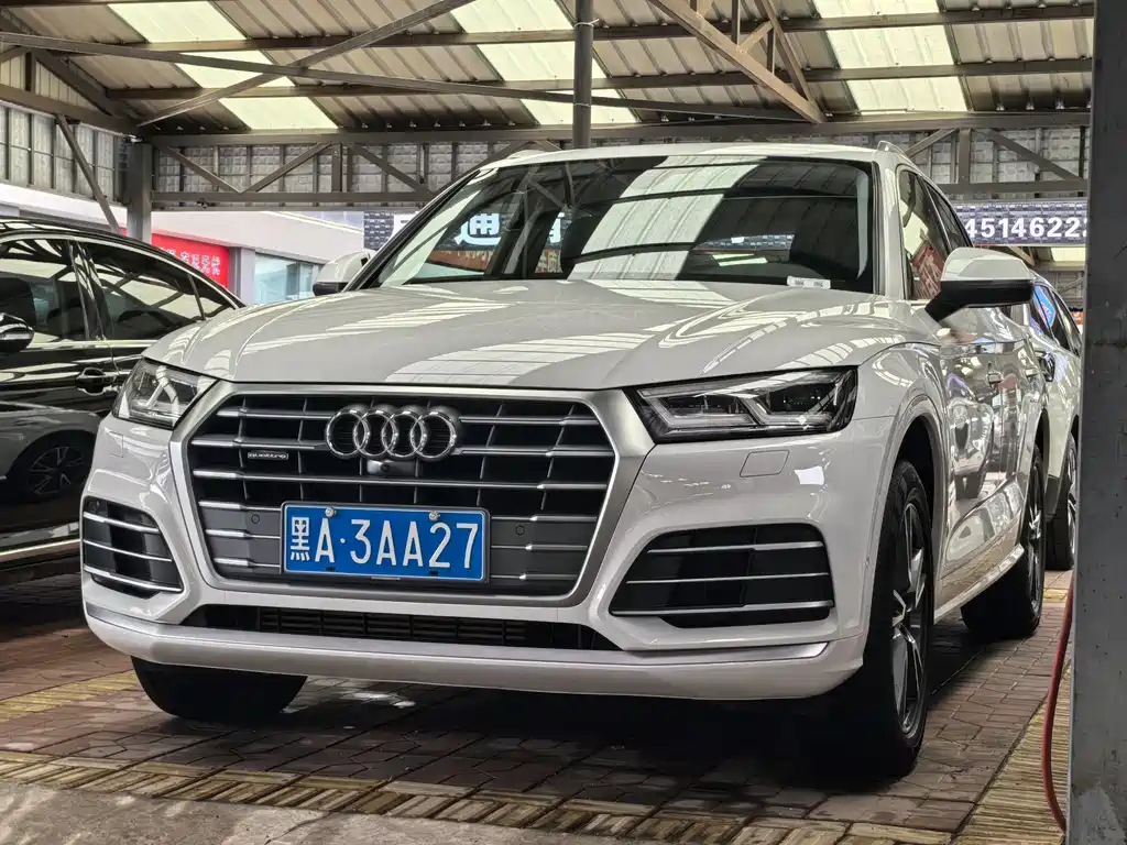 Audi Q5L 2021 — фото 2