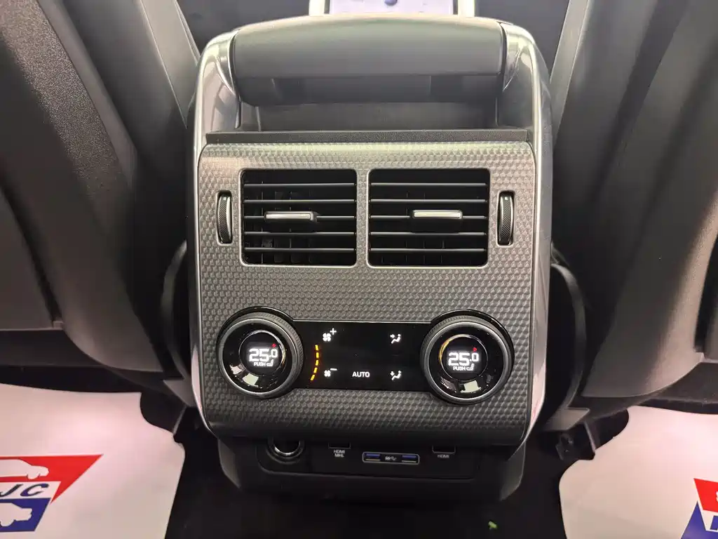 Land Rover Sport 2020 — фото 21