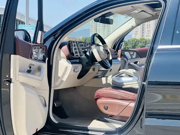 Mercedes-Benz GLS 2023