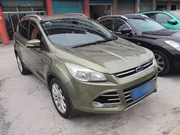 Ford Kuga 2015