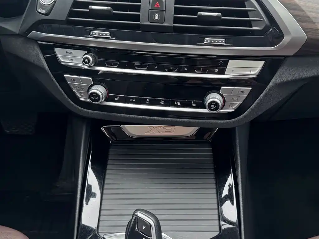 BMW X3 2020 — фото 13