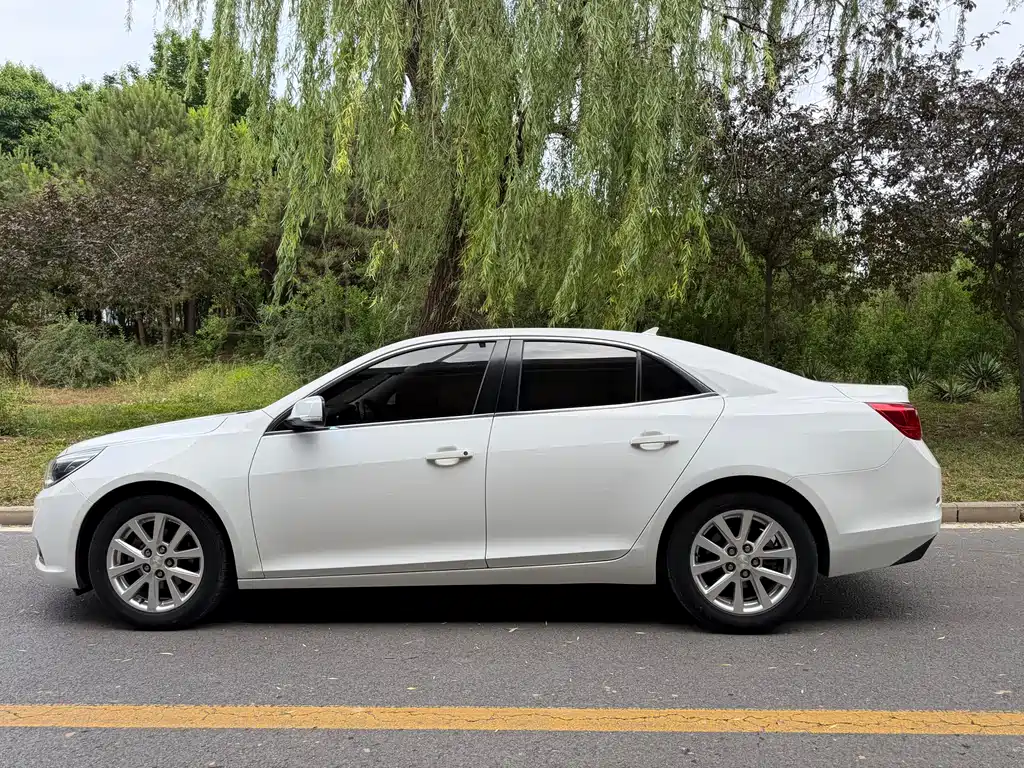 Chevrolet Malibu 2015 — фото 3