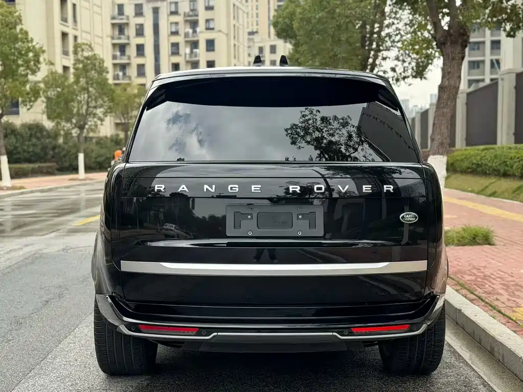 Land Rover Range Rover 2024 — фото 13