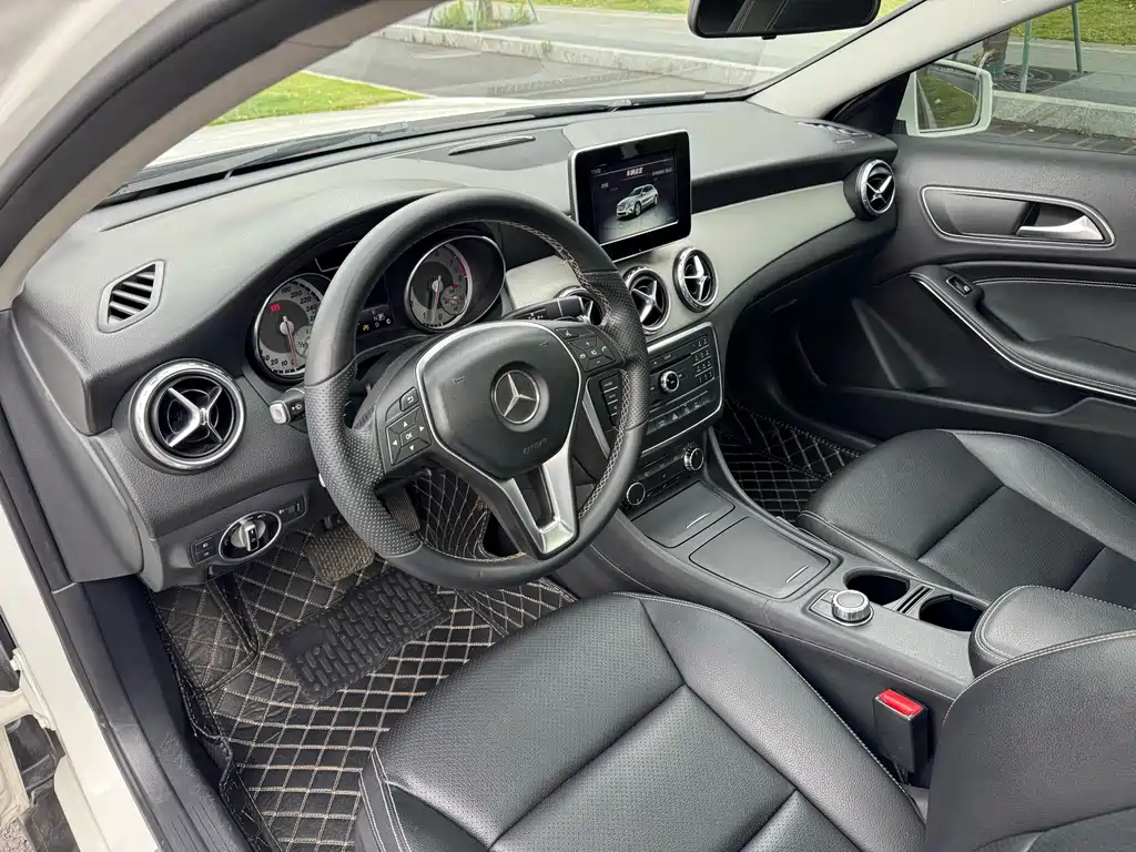 Mercedes-Benz GLA 2016 — фото 3