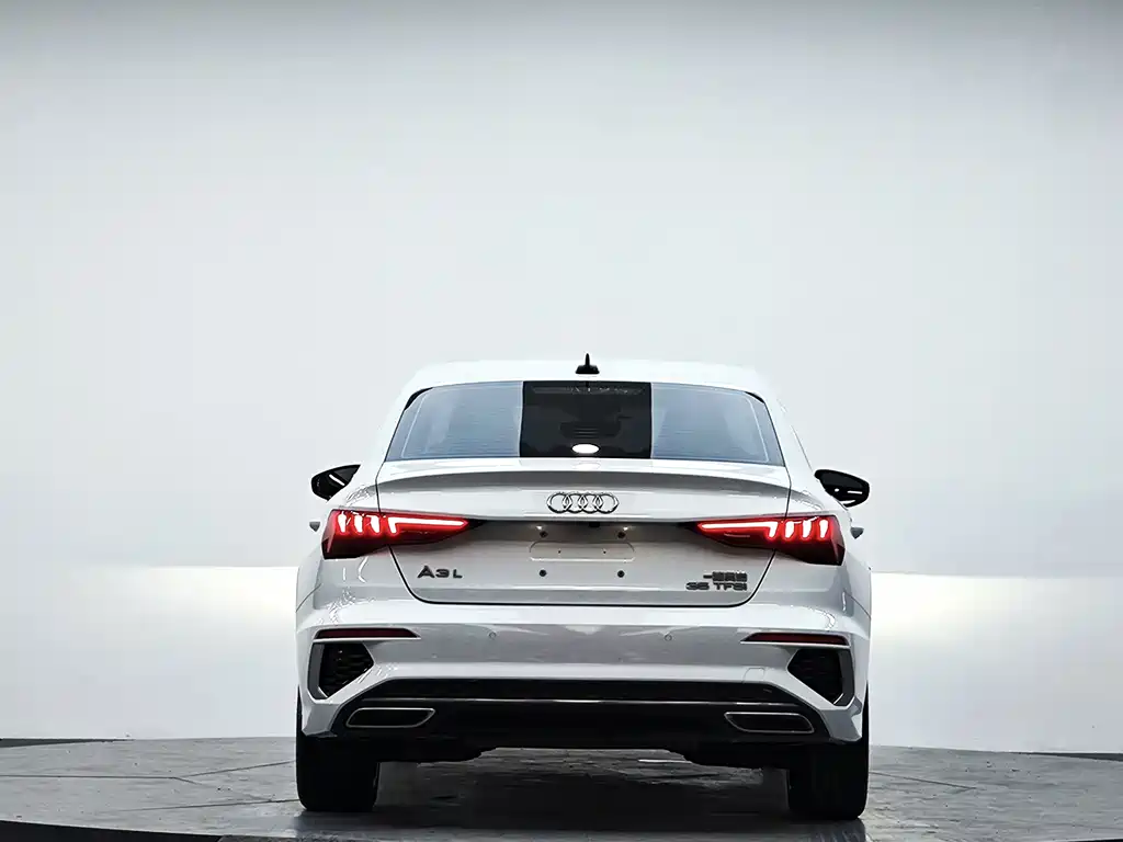 Audi A3 2021 — фото 7