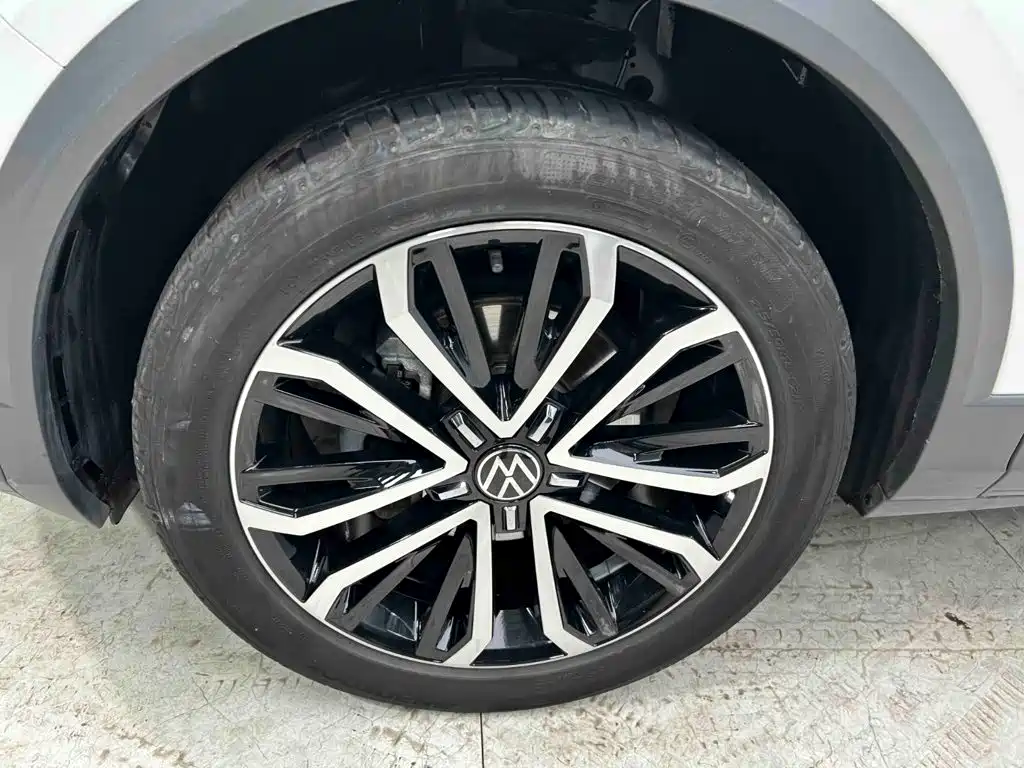 Volkswagen T-Roc 2023 — фото 19