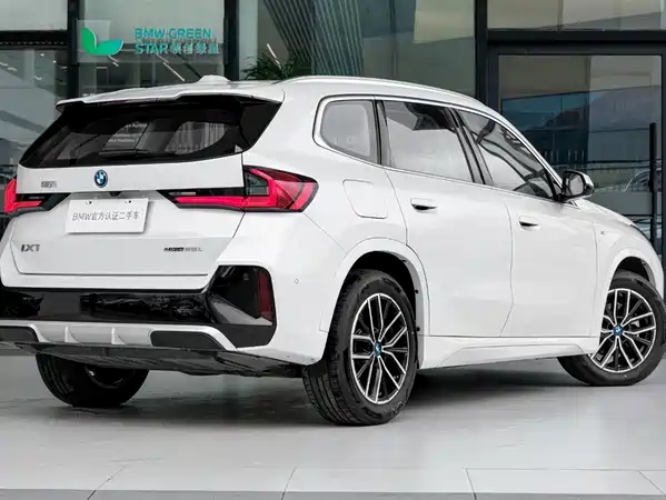 BMW iX1 2025
