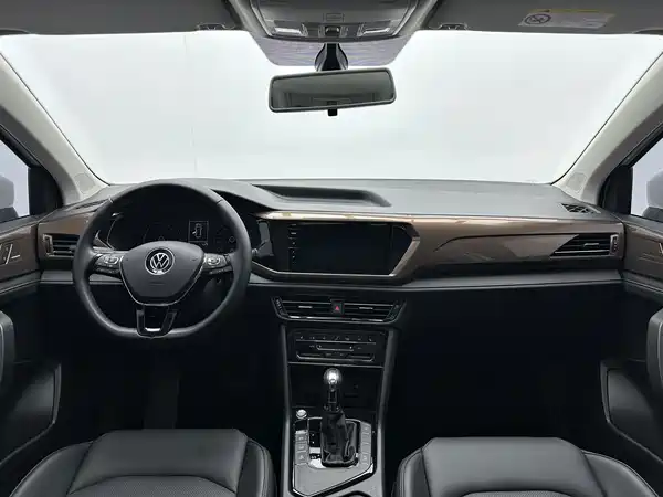 Volkswagen Tharu 2022