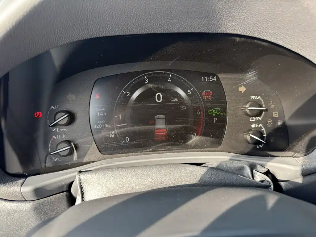 Lexus LX 2023 — фото 17