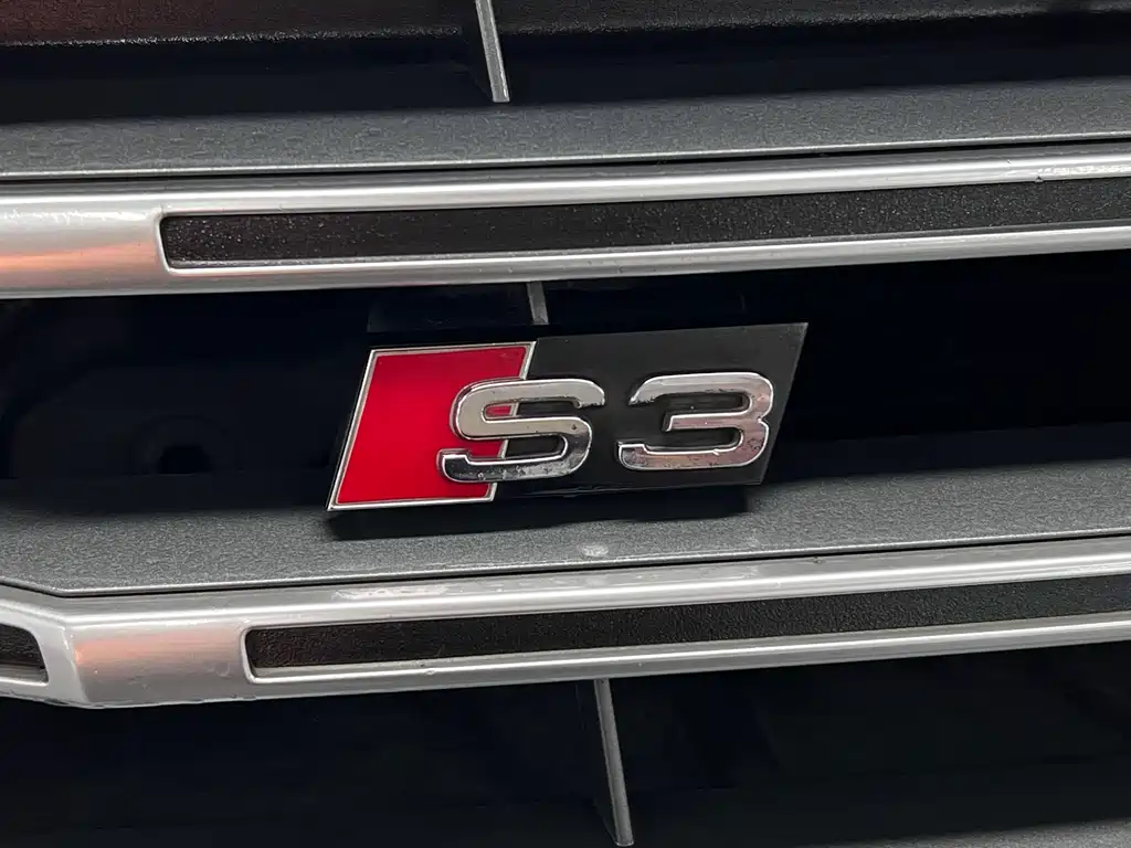 Audi S3 2018 — фото 9