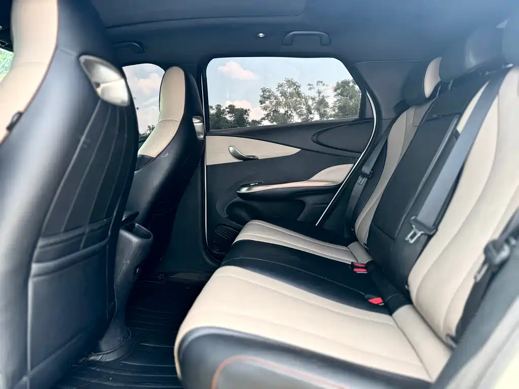 BYD Dolphin 2023