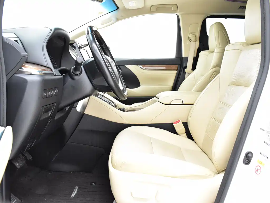 Toyota Alphard 2017 — фото 6