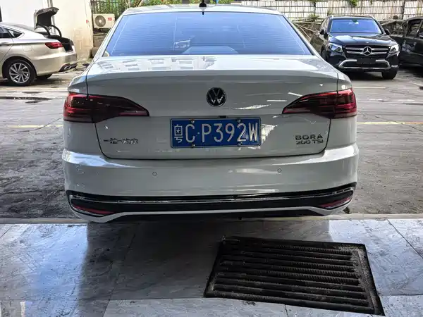 Volkswagen Bora 2023
