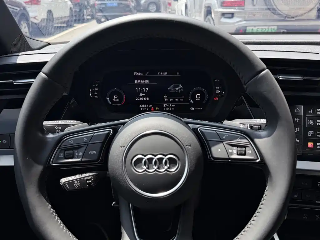 Audi A3 2023 — фото 19