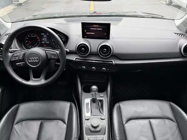 Audi Q2L 2022