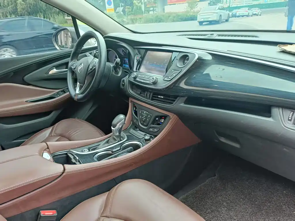 Buick Envision Plus 2018 — фото 12