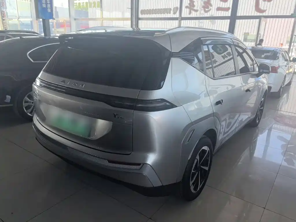Aion Y 2024