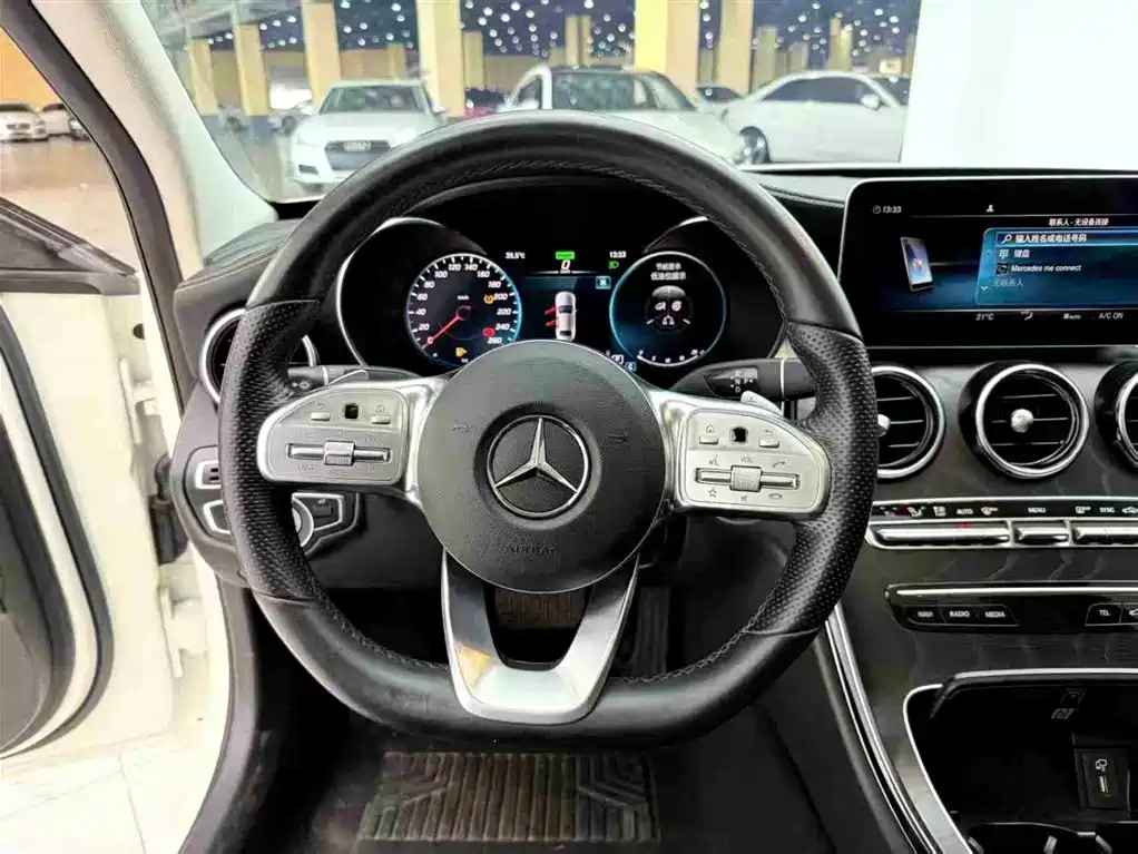 Mercedes-Benz C-Class 2019 — фото 4