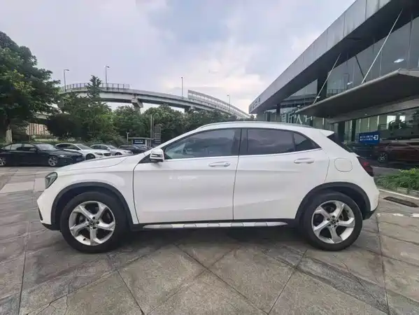Mercedes-Benz GLA 2018