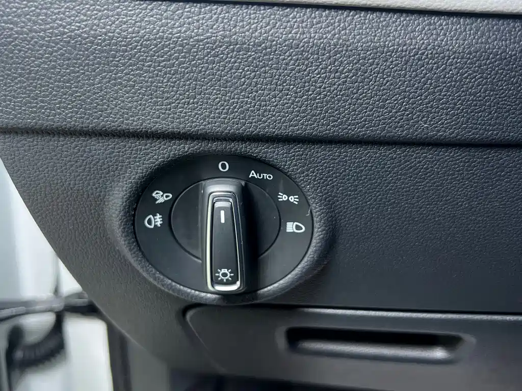 Volkswagen Tiguan L 2023 — фото 8
