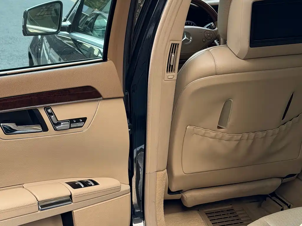 Mercedes-Benz S-Class 2010 — фото 12