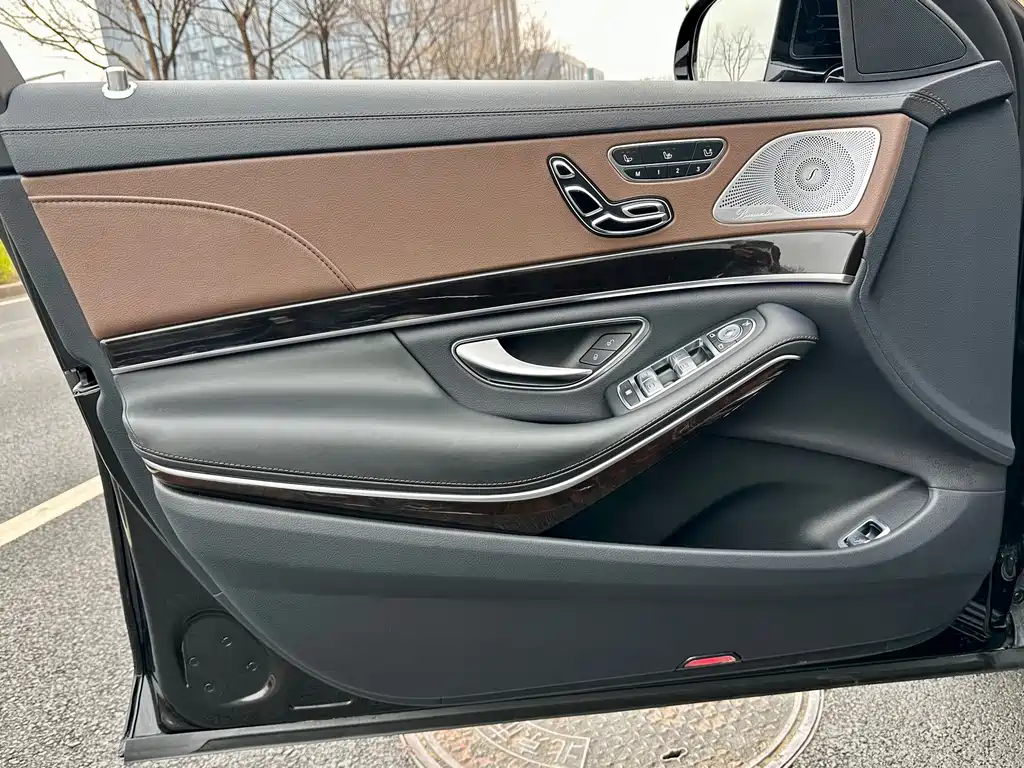 Mercedes-Benz Maybach S-Class 2019 — фото 12