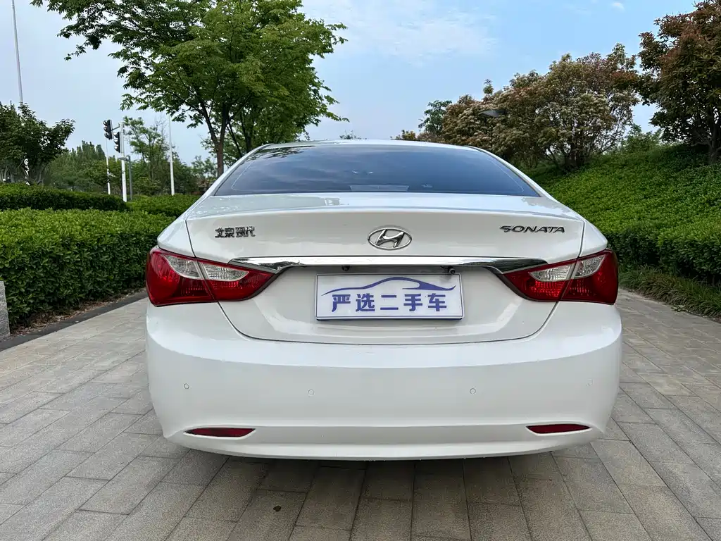 Hyundai Sonata 2012 — фото 11