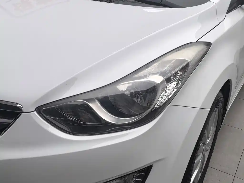 Hyundai Elantra 2014