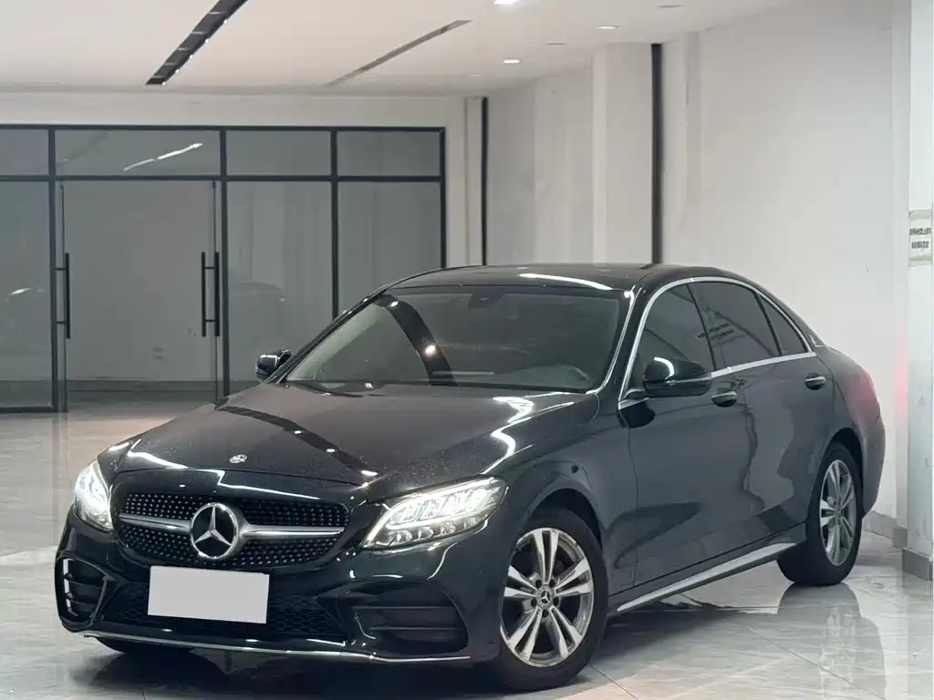 Mercedes-Benz C-Class 2021