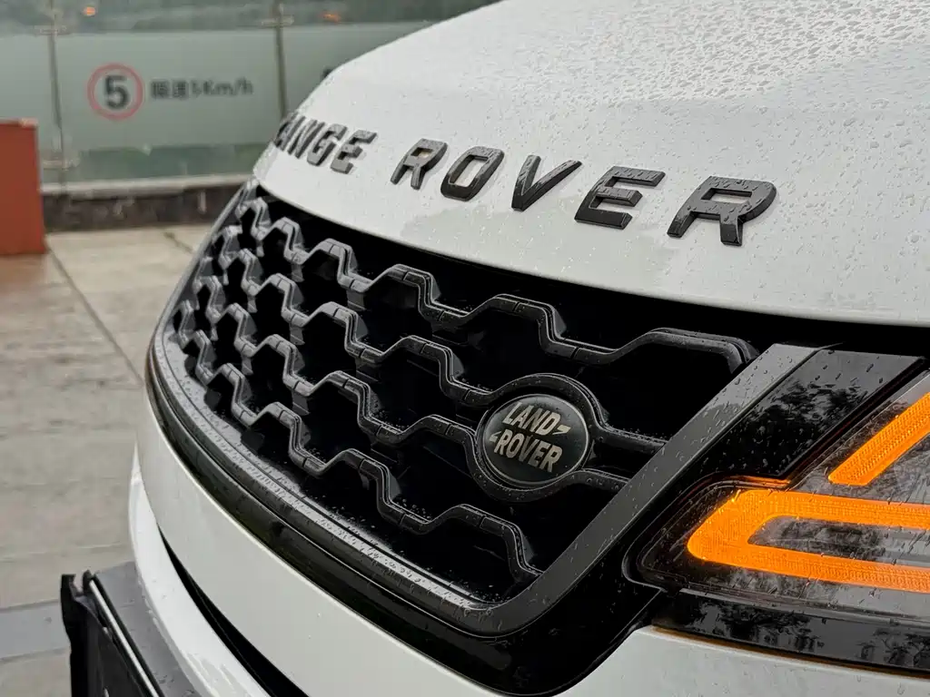 Land Rover Evoque 2020 — фото 12