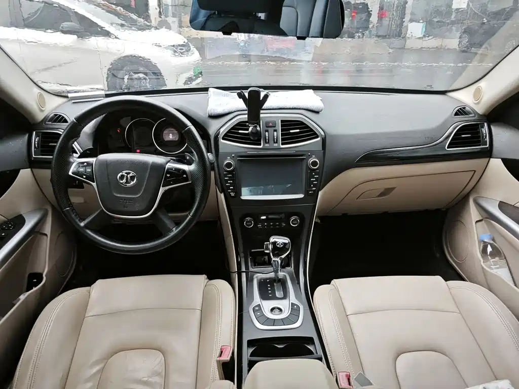 BAIC Senova D70 2014 — фото 8