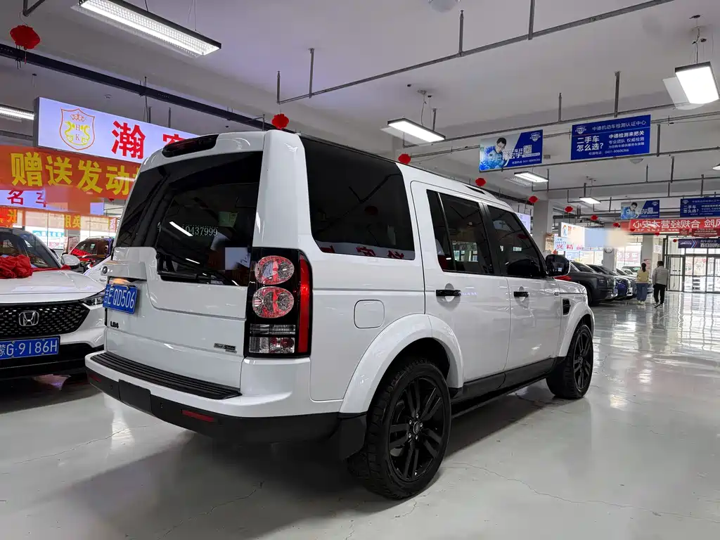 Land Rover Discovery 2015 — фото 4