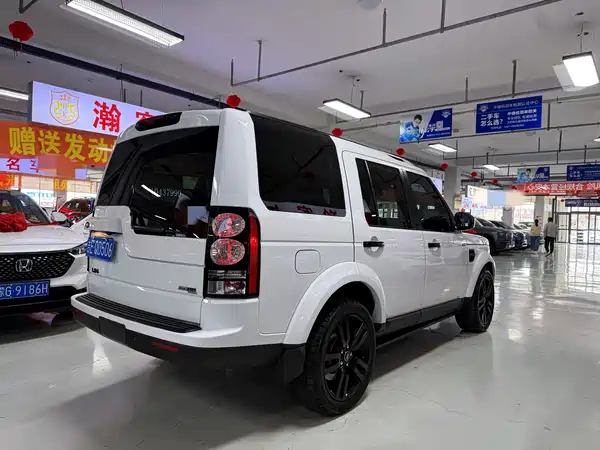 Land Rover Discovery 2014